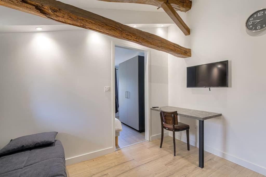 Le Francfort - Les Appartements De L'Olivier Loyettes Extérieur photo
