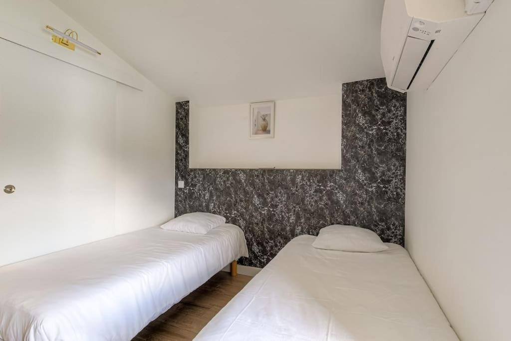 Le Francfort - Les Appartements De L'Olivier Loyettes Extérieur photo
