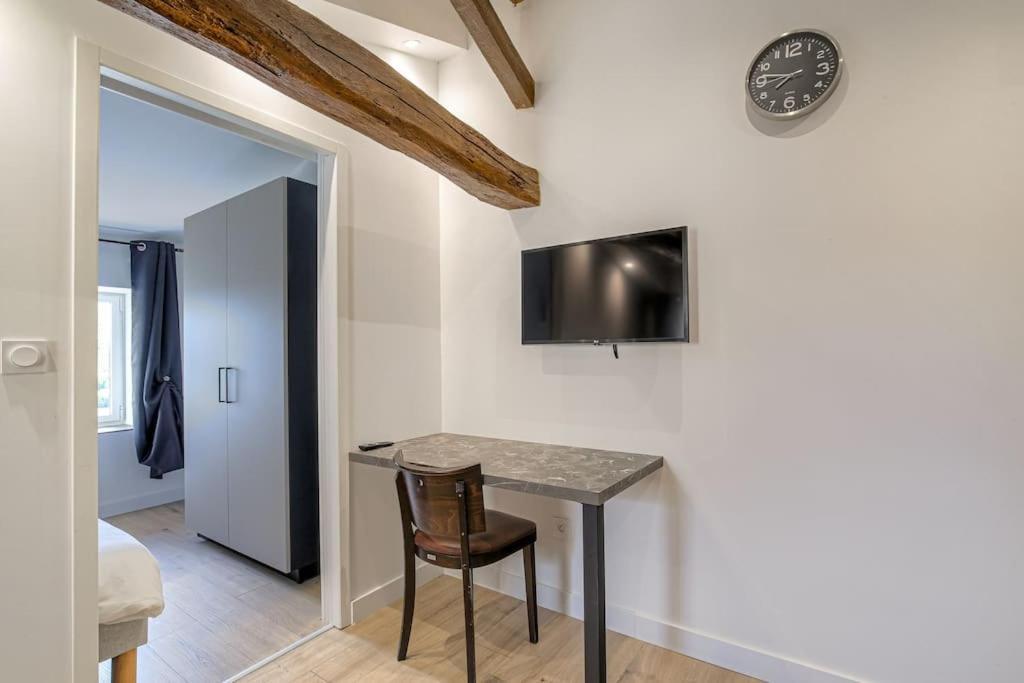 Le Francfort - Les Appartements De L'Olivier Loyettes Extérieur photo